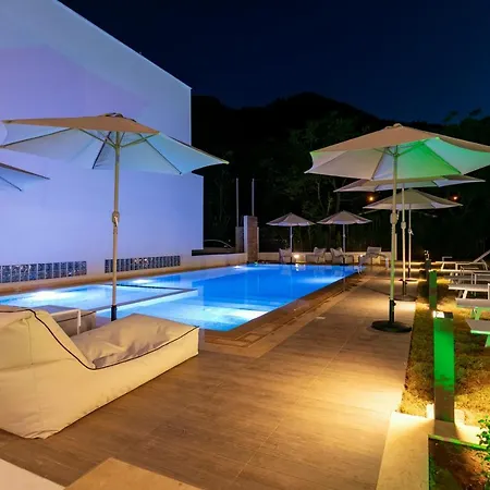 B&d Luxury