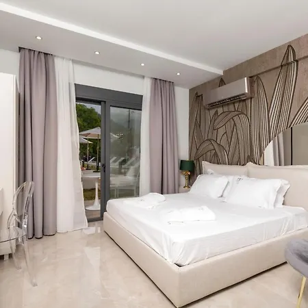 B&d Luxury Apartment *