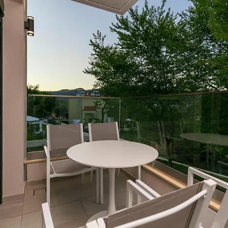 Apartment B&d Luxury