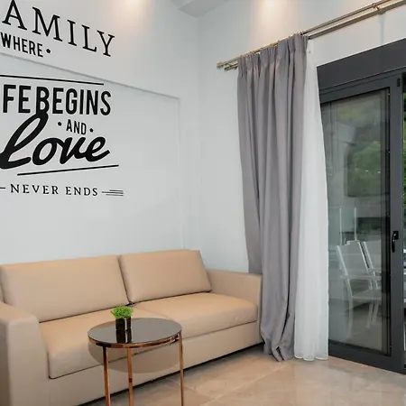 B&d Luxury Apartment